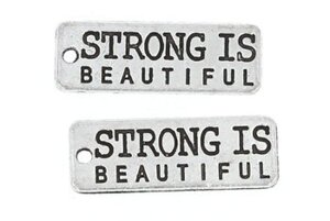 Zawieszka z przesłaniem Grawerka Strong is beautiful 28x10mm